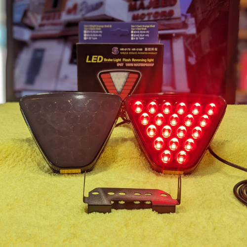BREAK LIGHT LED TRIANGLE FLASH REVERSING