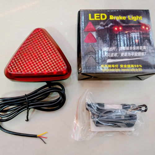 BREAK LIGHT LED TRIANGLE